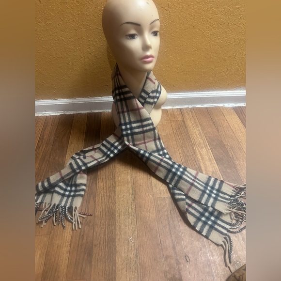 Burberry Accessories - Burberry Beige and Black Checkered Scarf 50./. Cashmere